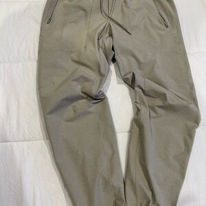 Men's Tan Pants